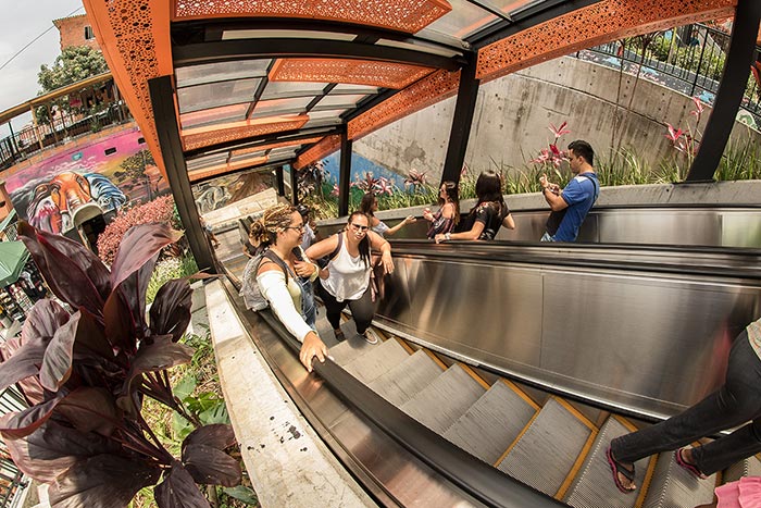 escaleras comuna 13 2