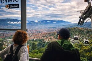 Private vs. Group Tours in Medellín: What Actually Changes